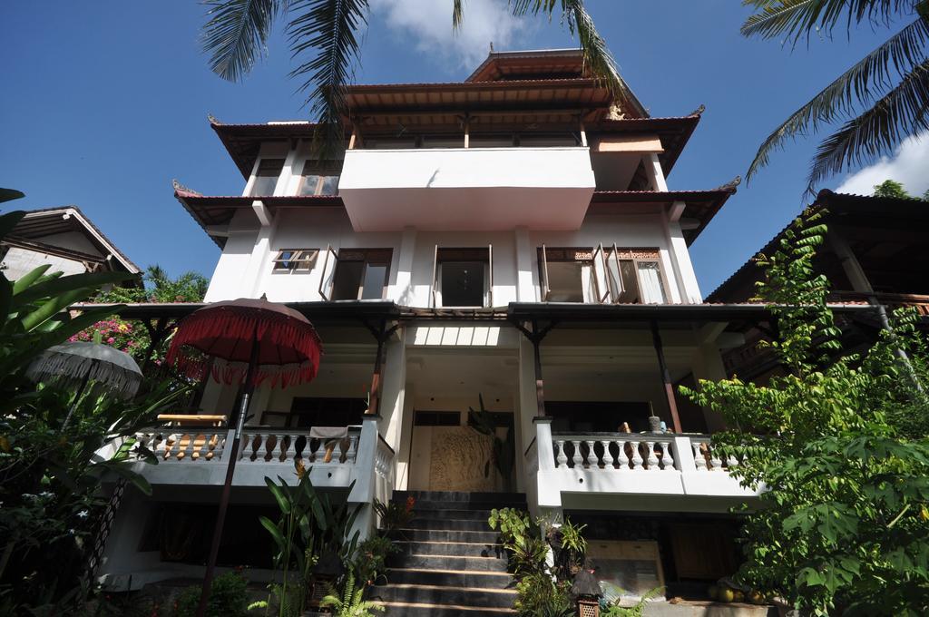 White Lotus Oasis Hotel Ubud  Exterior photo