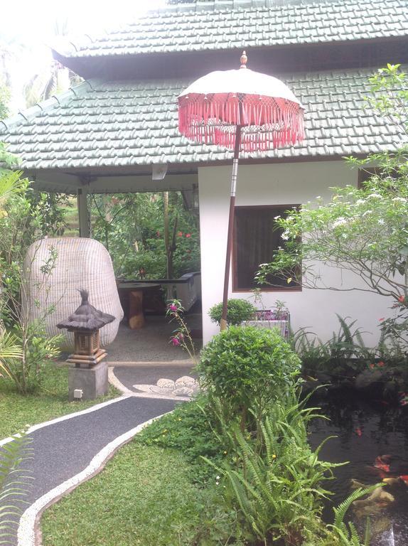 White Lotus Oasis Hotel Ubud  Exterior photo