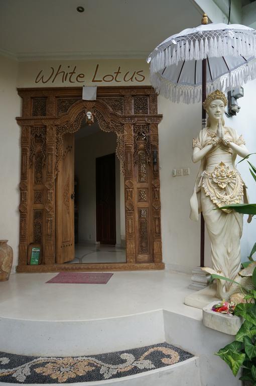 White Lotus Oasis Hotel Ubud  Exterior photo